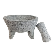 Cargar imagen en el visor de la galería, Molcajete tradicional mexicano de piedra volcánica de 8 pulgadas