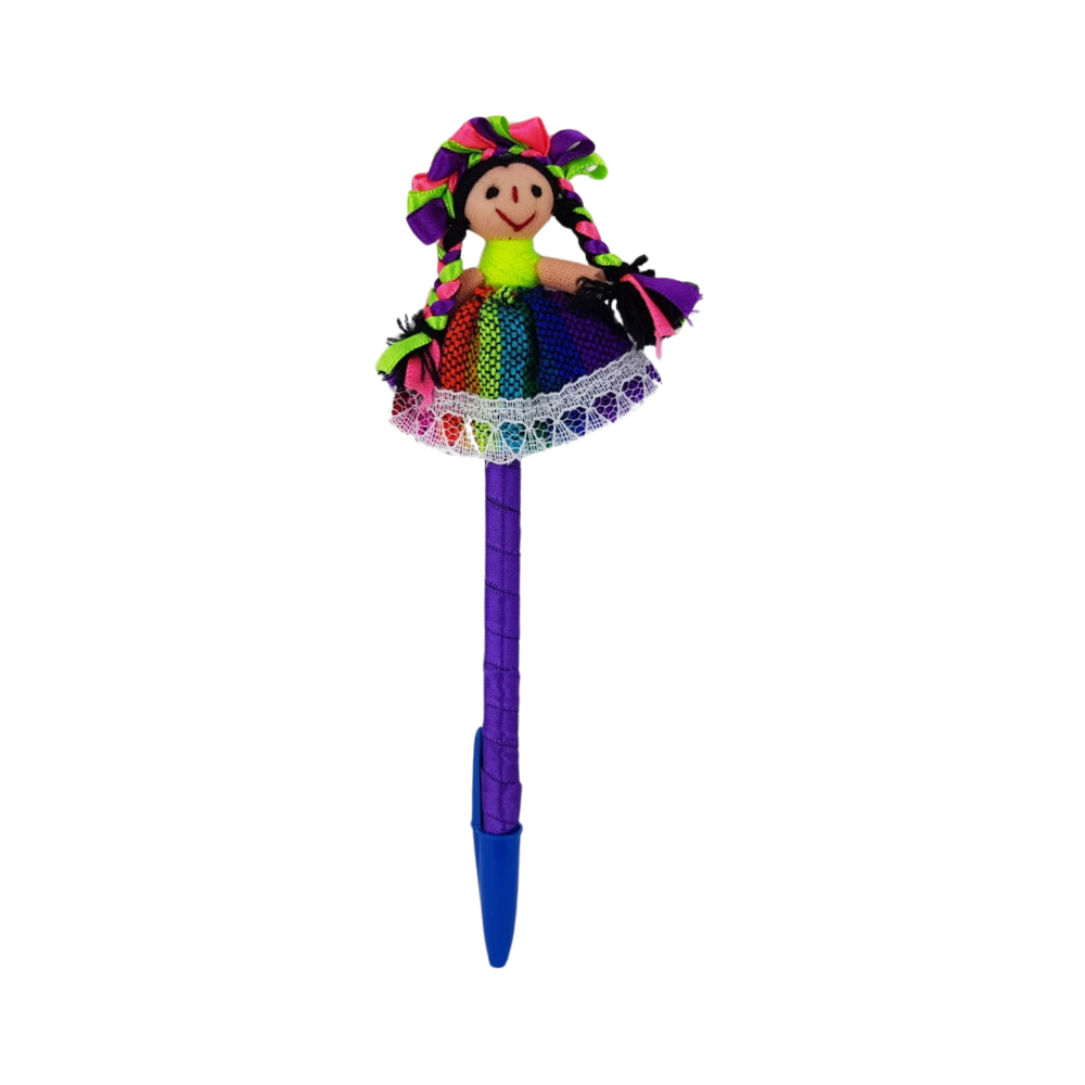 Pluma con muñequita de trapo otomí Lele