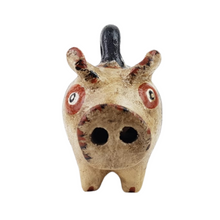 Cargar imagen en el visor de la galería, Alcancía con forma de cerdito bola hecho de barro natural