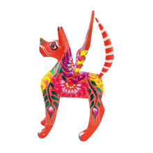 Cargar imagen en el visor de la galería, Alebrije oaxaqueño grande, perro con alas de madera copal
