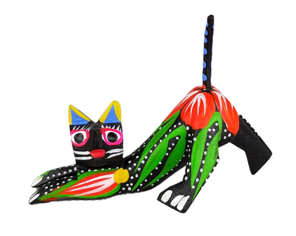 Alebrije Chico Talla en Madera de Copal Oax. | Arte Mexicano