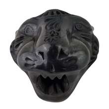 Cargar imagen en el visor de la galería, Cabeza de jaguar elaborado con barro negro, en Oaxaca
