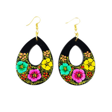 Cargar imagen en el visor de la galería, Arracadas de madera en forma de gota, Jasiel