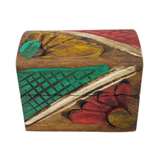 Cargar imagen en el visor de la galería, Cofre alhajero de madera tallada, hecho en Pátzcuaro, Michoacán