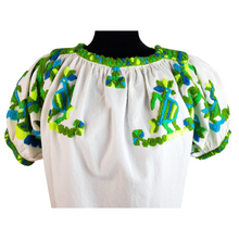 Cargar imagen en el visor de la galería, Blusa náhuatl de punto de cruz alzado, con bordados de flora y fauna