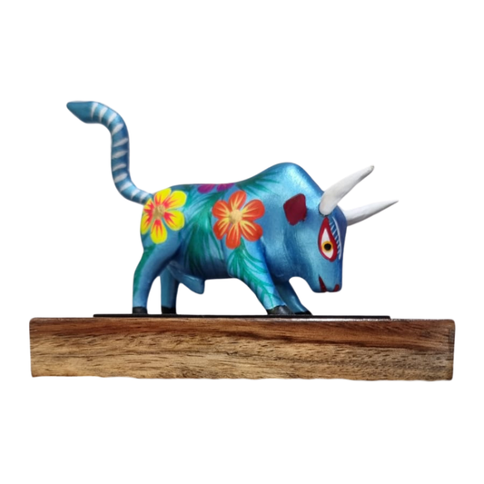 Trofeo Toro Alebrije Talla en Madera Oaxaca | Obra de Autor
