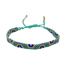 Cargar imagen en el visor de la galería, Pulsera ajustable, elaborada a mano con cristales miyuki