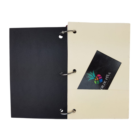 Libreta chica de papel maché, elaborada y pintada a mano
