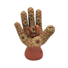Cargar imagen en el visor de la galería, Misterio miniatura con barro bordado, elaborado con barro rojo y barro blanco