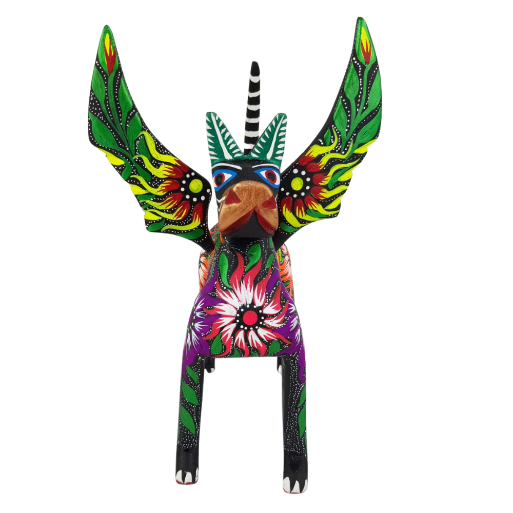 Alebrije oaxaqueño grande, perro con alas de madera copal