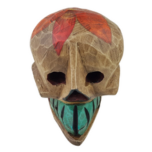 Cargar imagen en el visor de la galería, Cráneo purépecha tallado en madera de pino decorado a mano