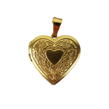 Cargar imagen en el visor de la galería, Relicario corazón o cruz en caja decorado con laca perfilada con mariposas y flores