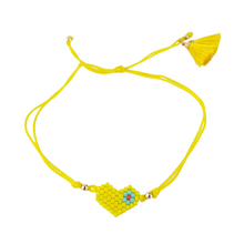 Cargar imagen en el visor de la galería, Pulsera con corazón miyuki