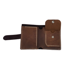 Cargar imagen en el visor de la galería, Cartera rústica de piel costurada a mano