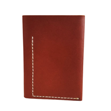 Cargar imagen en el visor de la galería, Tarjetero de piel costurado a mano con y sin broche