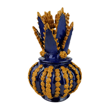 Cargar imagen en el visor de la galería, Piña mediana decorada con la técnica de barro vidriado