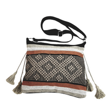 Cargar imagen en el visor de la galería, Bolsa de algodón de asa larga, tejida en telar de cintura en Santo Tomás Jalieza Oaxaca