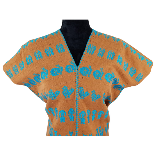 Blusa tipo huipil elaborado en San Juan Cotzocón, Oaxaca