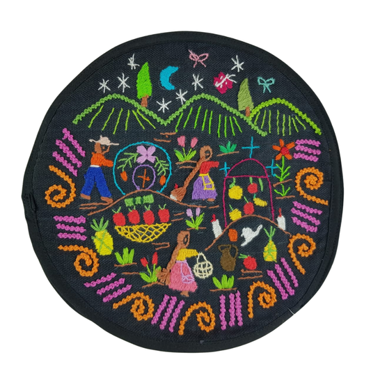 Tortillero con bordados Santa Cruz que representan las costumbres y tradiciones purépechas