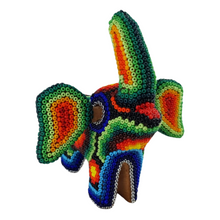 Cargar imagen en el visor de la galería, Elefante mini decorado con motivos wixárica