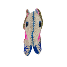 Cargar imagen en el visor de la galería, Animalito de lana, peluche elefante artesanal hecho a mano en Chiapas