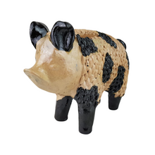 Cargar imagen en el visor de la galería, Alcancía en forma cerdito elaborada a mano con la técnica de barro vidriado