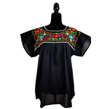 Cargar imagen en el visor de la galería, Blusa fresca tradicional de San Gabriel Chilac de manga corta