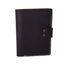 Cargar imagen en el visor de la galería, Cartera rústica de piel costurada a mano