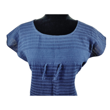 Cargar imagen en el visor de la galería, Blusa fresca de algodón hecha en telar de pedal, en Oaxaca