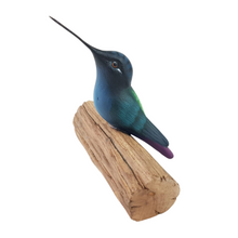 Cargar imagen en el visor de la galería, Colibrí de barro sobre base de madera, elaborado y decorado a mano
