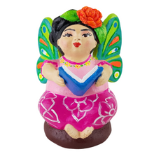 Cargar imagen en el visor de la galería, Muñequita mariposa lectora hecha de barro policromado frío