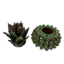 Cargar imagen en el visor de la galería, Piña rosalito decorada con la técnica de barro vidriado