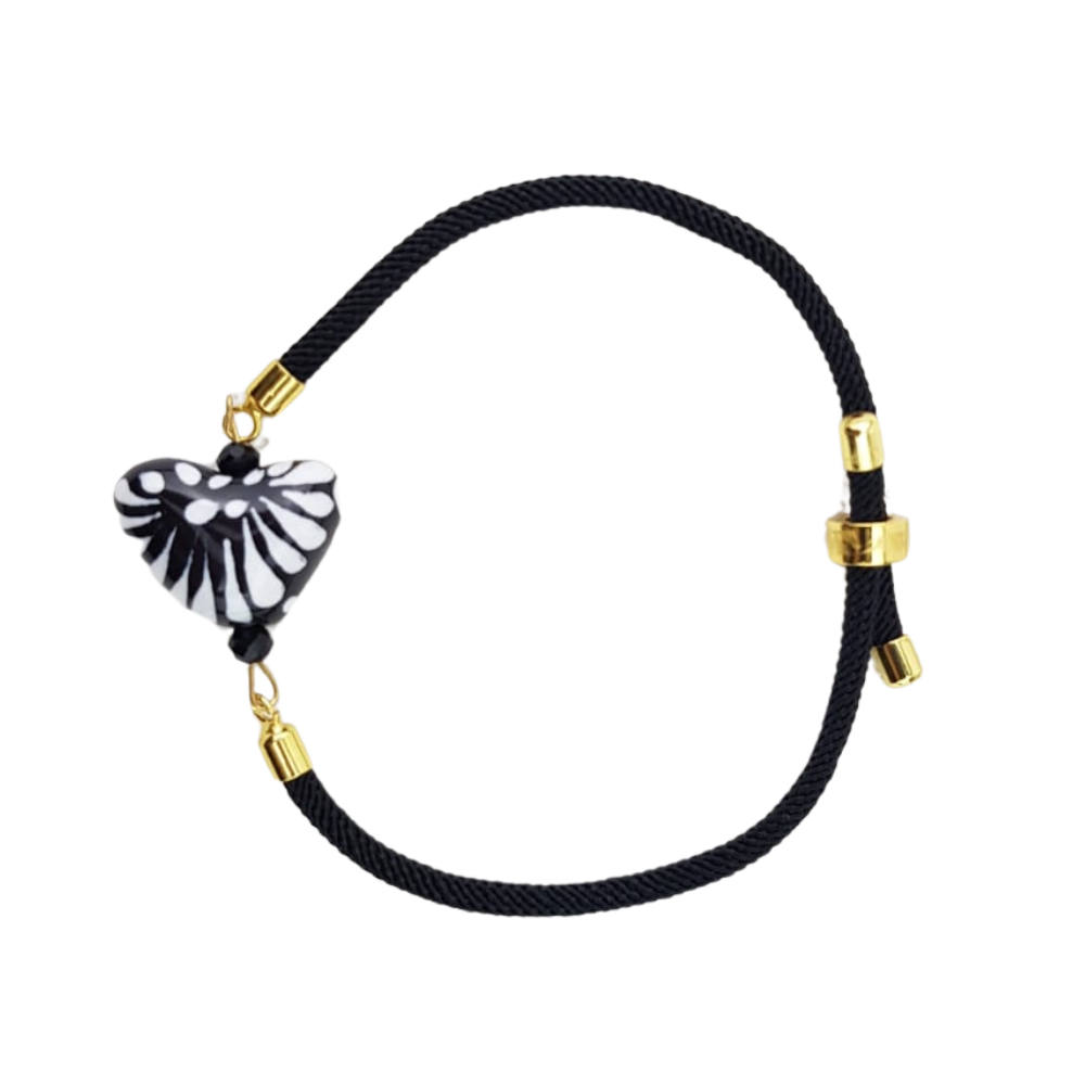 Pulsera con corazón y cubo negros, de cerámica decorado con técnica talavera