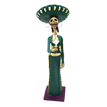 Cargar imagen en el visor de la galería, Catrina cantante mariachi, figura decorativa de barro elaborada en Capula