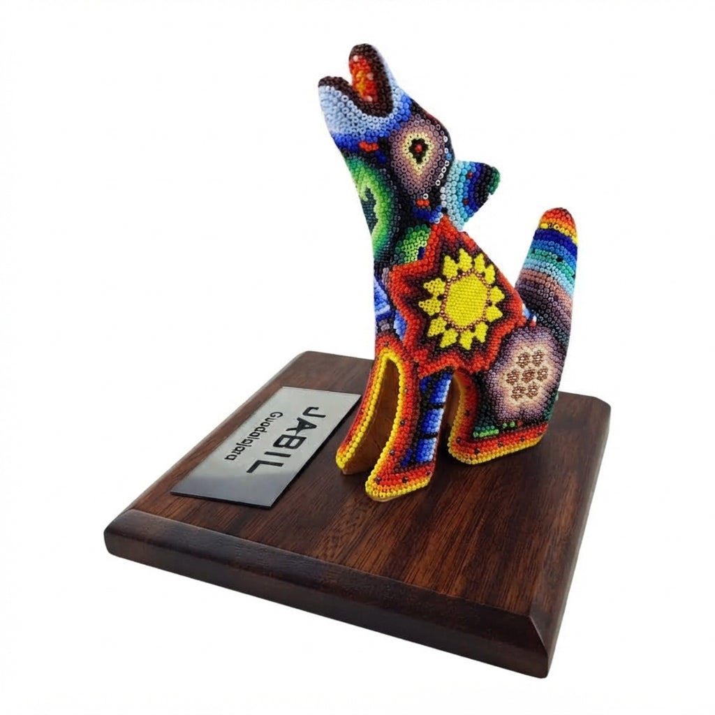 Premio Lobo Aullando en Arte Wixárika | Pieza de Lujo