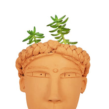 Cargar imagen en el visor de la galería, Maceta Teresita, rostro de mujer con trenza tamaño chico