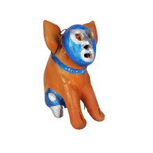 Cargar imagen en el visor de la galería, Alcancía de cerdito con máscara, tamaño chico elaborado en barro policromado frío