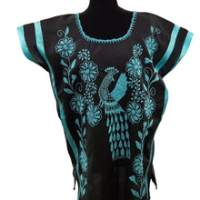 Cargar imagen en el visor de la galería, Blusón corto Huazolotitlán negro con bordado de pavorreal en tono azul