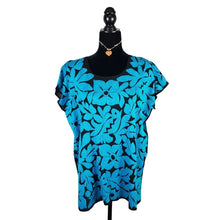 Cargar imagen en el visor de la galería, Blusa grande de gala mazateca, bordado relleno de Jalapa de Díaz