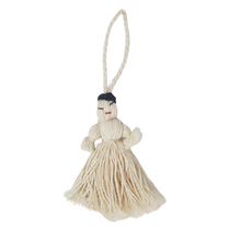 Cargar imagen en el visor de la galería, Llavero o colgante en forma de muñeca oaxaqueña