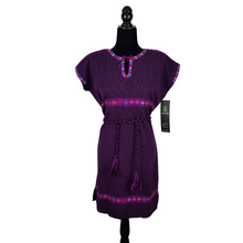 Cargar imagen en el visor de la galería, Vestido chiapaneco con brocados tradicionales de Aldama Chiapas