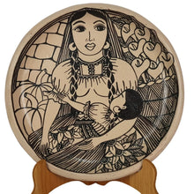 Cargar imagen en el visor de la galería, Plato decorado con mujeres y sirenas hecho Tzintzuntzan, barro rojo con engobe blanco