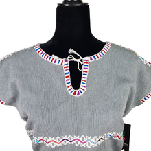 Cargar imagen en el visor de la galería, Vestido chiapaneco con brocados tradicionales de Aldama Chiapas