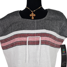 Cargar imagen en el visor de la galería, Blusa fresca de algodón hecha en telar de pedal, en Oaxaca