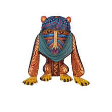 Cargar imagen en el visor de la galería, Alebrije mandril tallado en madera copal decorado con simbolismo zapoteca