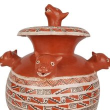 Cargar imagen en el visor de la galería, Olla con cabezas de zorritas de barro bruñido decorado a mano con motivos prehispánicos