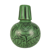 Cargar imagen en el visor de la galería, Botellón para agua grande de barro bruñido decorado con flores y pájaros