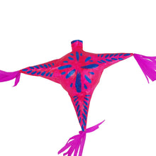 Cargar imagen en el visor de la galería, Piñata decorativa de papel maché tamaño chico