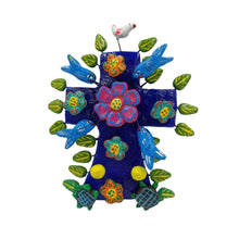 Cargar imagen en el visor de la galería, Cruz chica de arte popular mexicano elaborada con barro betus