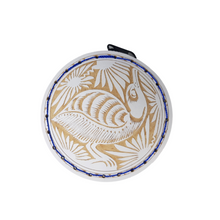 Cargar imagen en el visor de la galería, Monedero de jícara de árbol decorado con motivos de la costa oaxaqueña